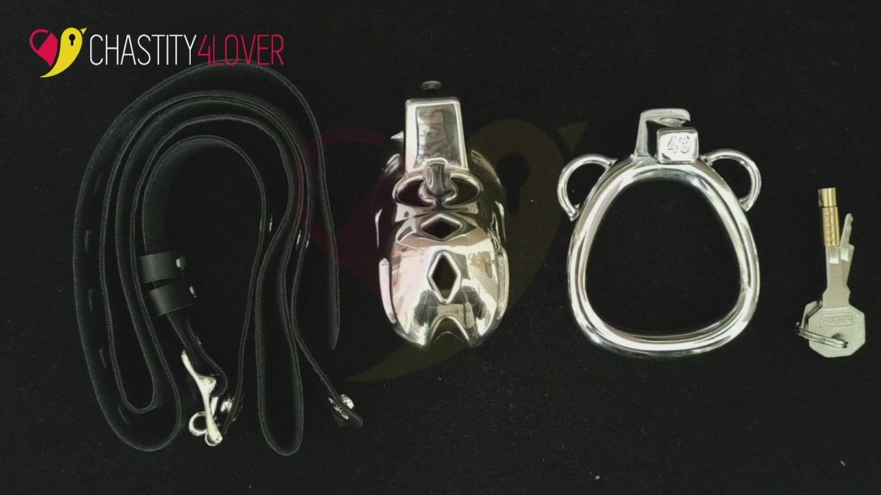 Video laden: Cobra Chastity Device Video